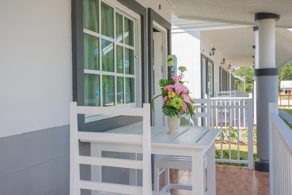 Suksompong Resort Khao Lak Exterior foto